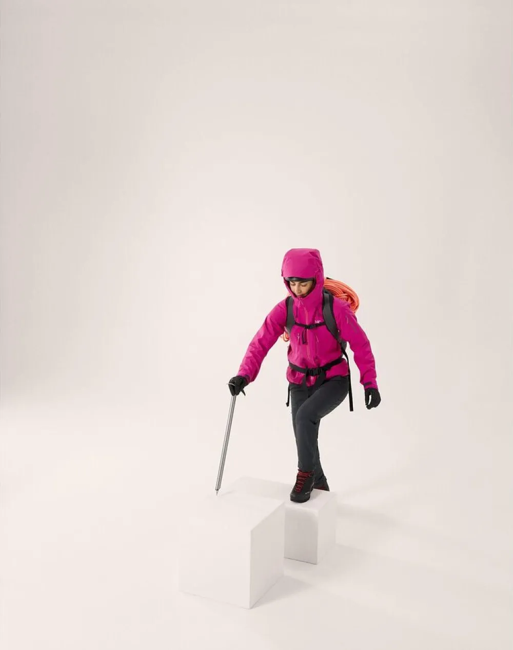DAMES Arcteryx Alpha SV jacket W