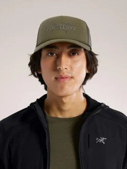 DAMES Arcteryx Bird Word Trucker Hat