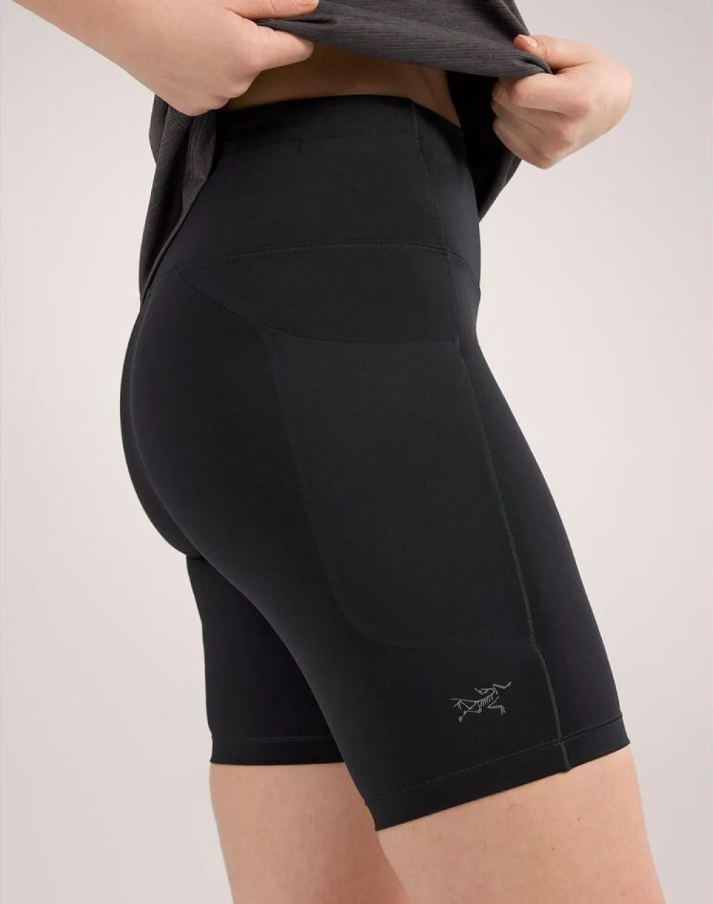 DAMES Arcteryx Essent HR short 8