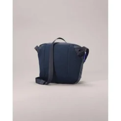 Arcteryx Mantis 2 waist