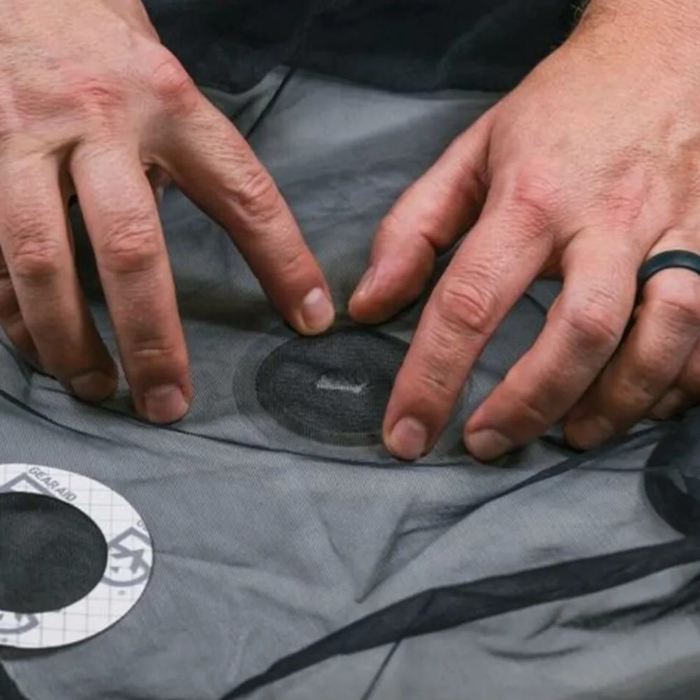 Gear Aid Muggennet Reparatiekit - 2 plakkers voor gaas