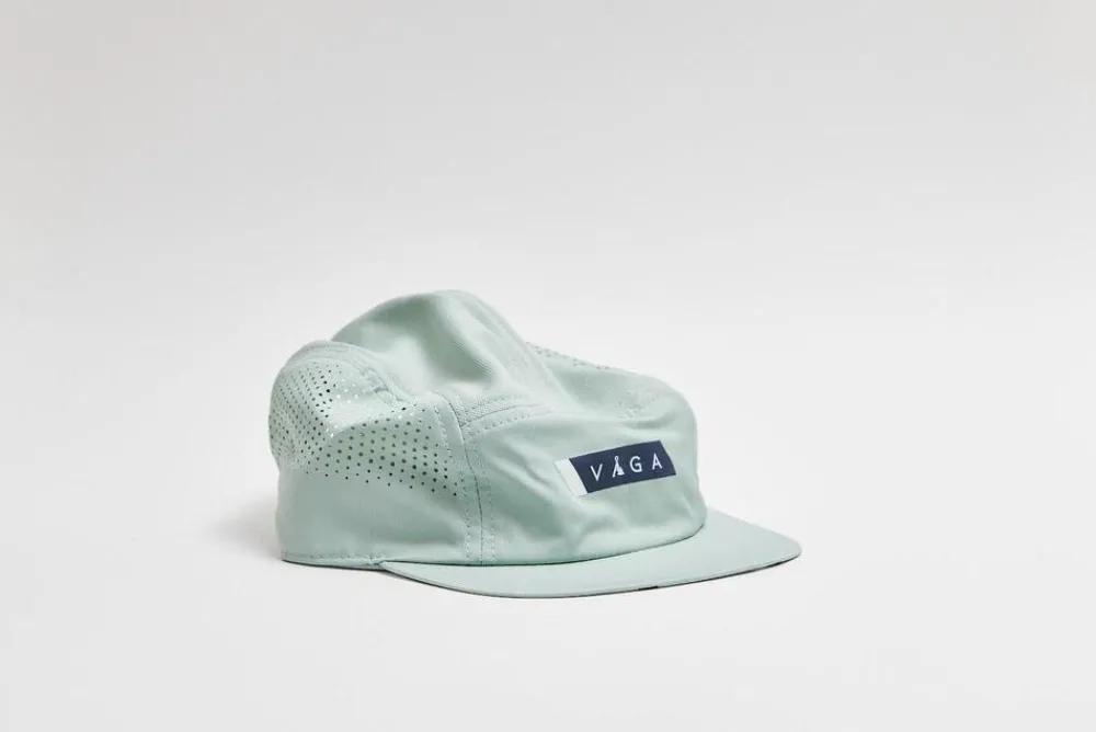 DAMES VAGA Feather Racing Cap